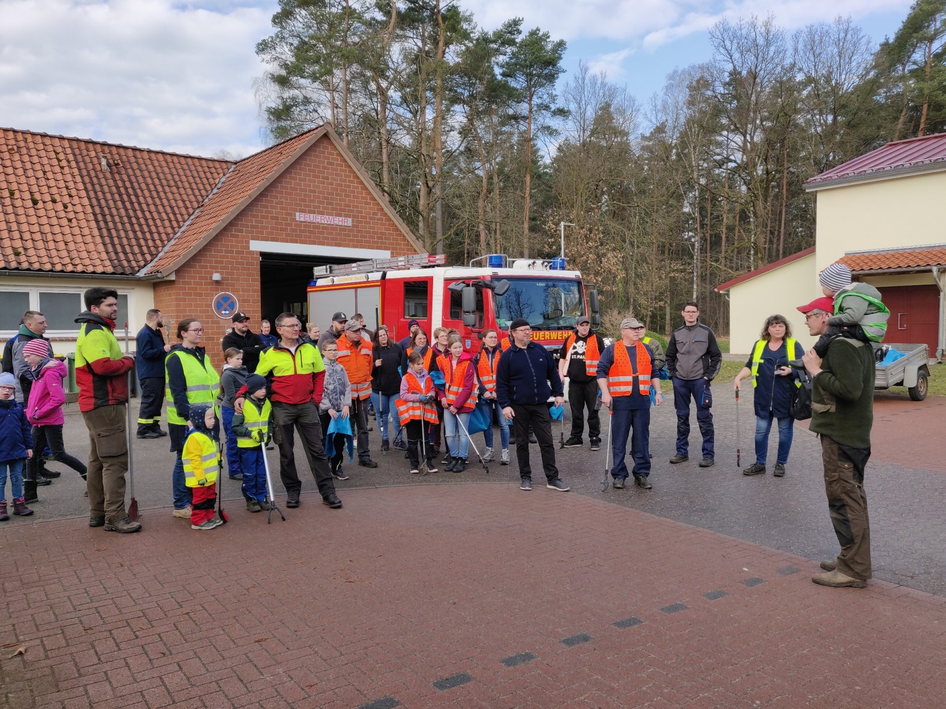 2023 03 18 Aktion Sauberes Dorf 07