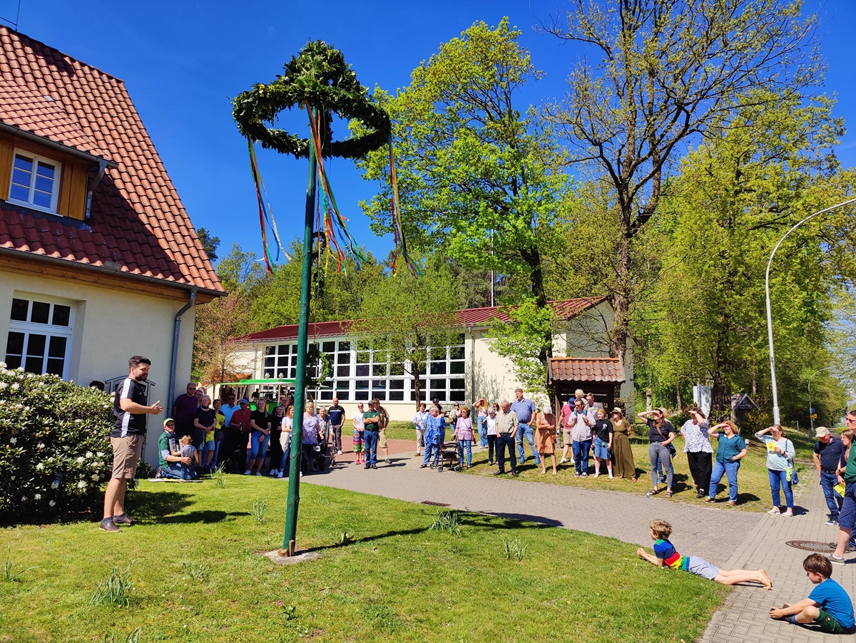 2025 05 01 Maufruehschoppen 095