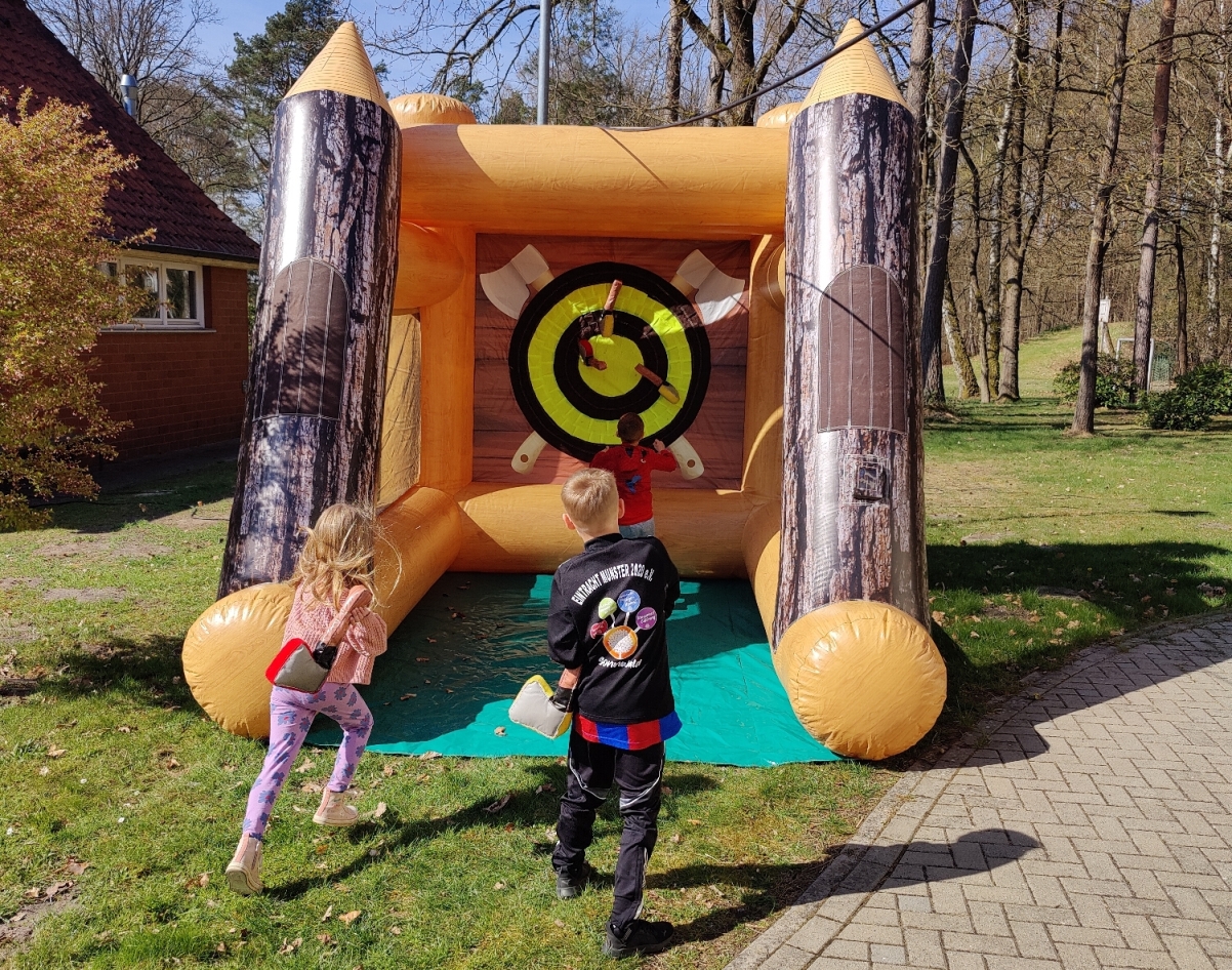 2026 04 11 Trauen huepft 09